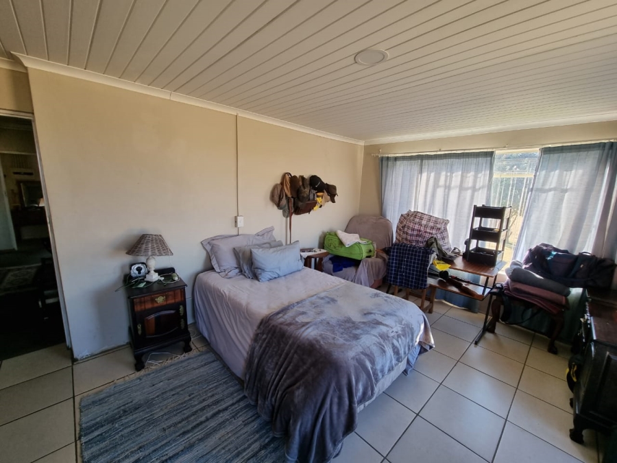 5 Bedroom Property for Sale in Kromkloof North Sh Free State